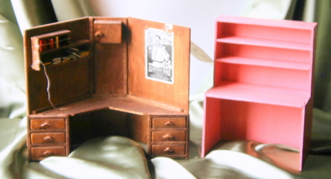 Diseño de juguetes, sillas, muebles. Diversos materiales para su realización: cartón, contrachapado, etc. 
